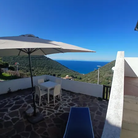 Semesterbostad Sunset House Patresi